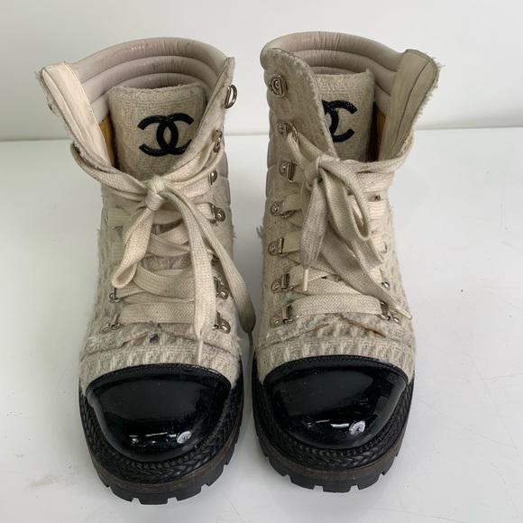 Chanel Tweed Patent Cap Toe Lace Up Short Boots Size 37 - Picture 1 of 6